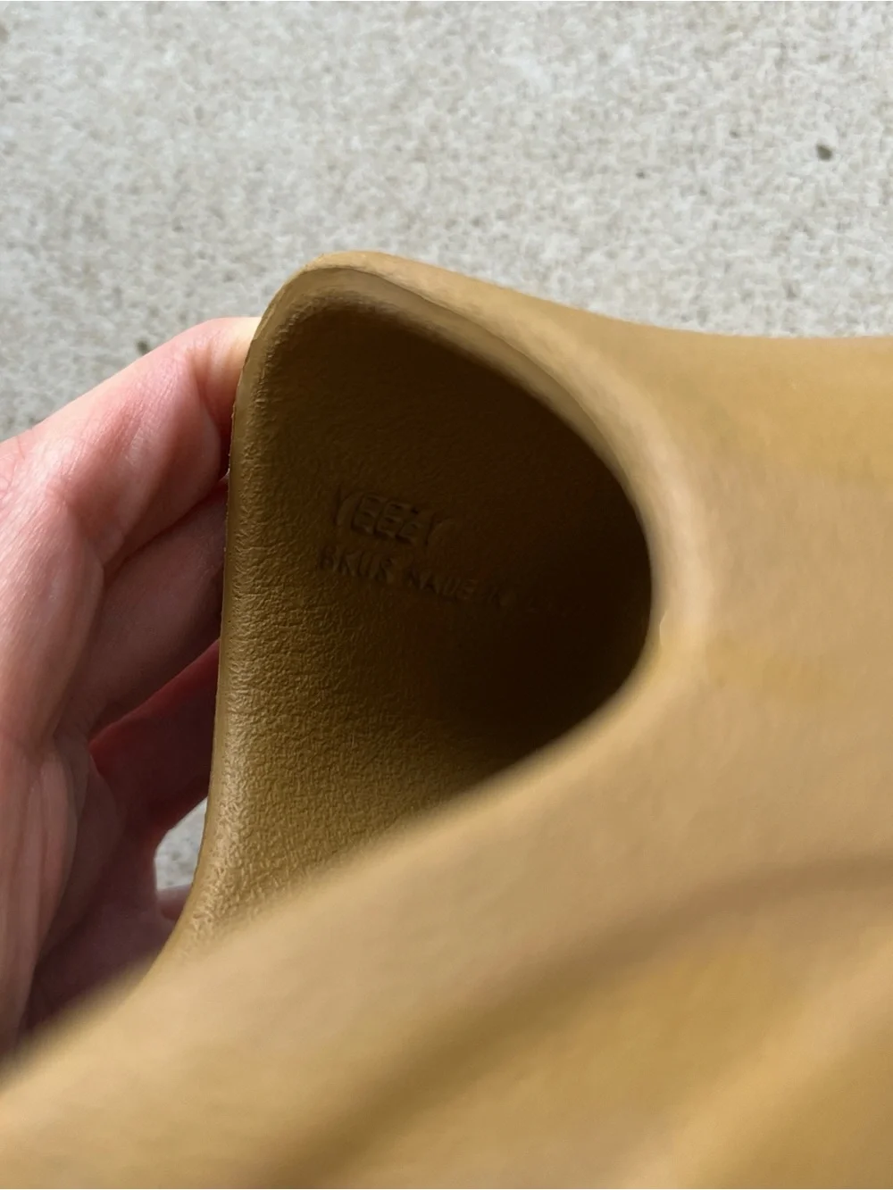 ADIDAS YEEZY Kids Slide Athletic Sandals Casual | Ochre Earth Brown | Size 8K